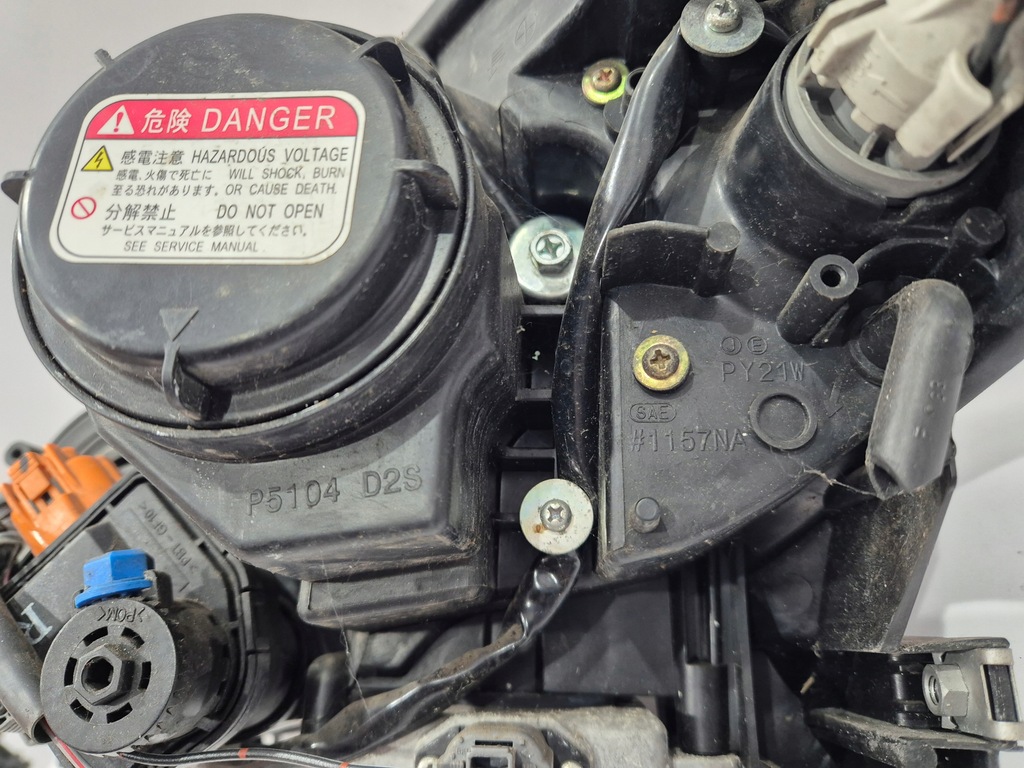 фото №11, Фара лампа передня права mazda 5 premacy ii 2005 2006 2007 ксенон