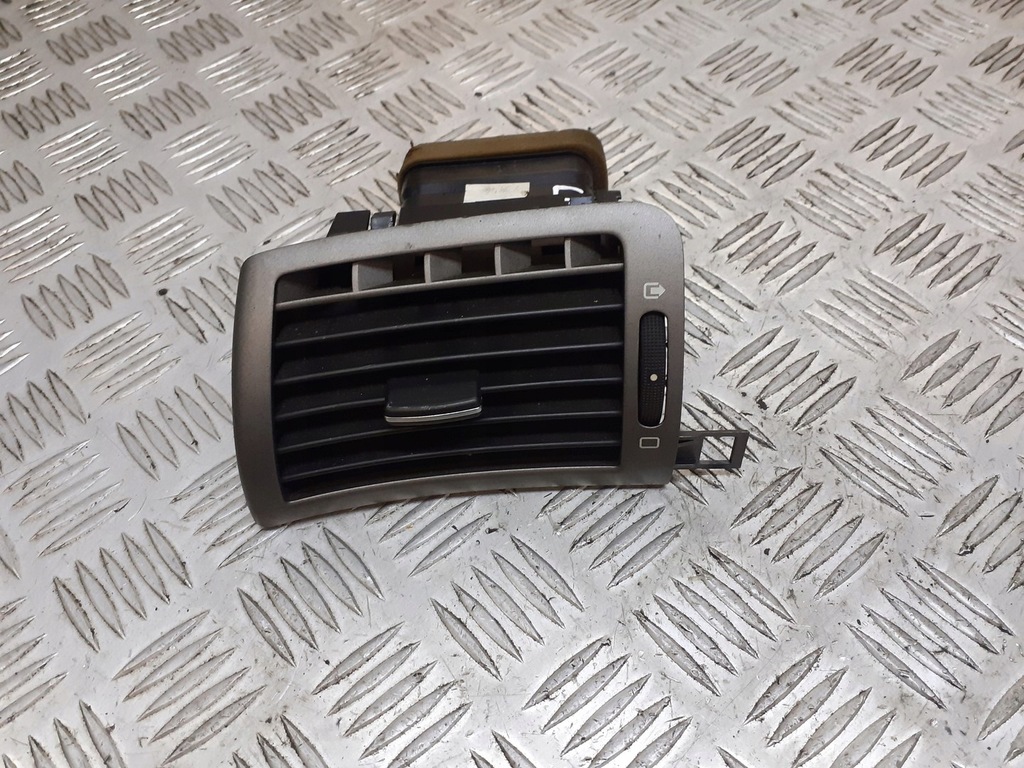 фото №1, Решётка обдув левая peugeot 407 9644589577