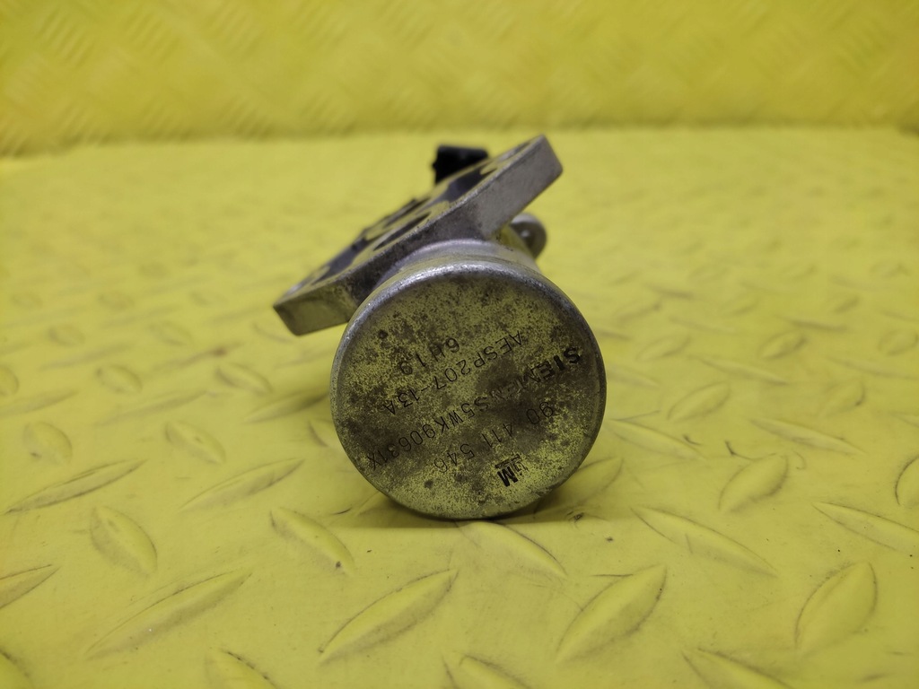 фото №4, Opel vectra b 1.8 клапан egr 90411546