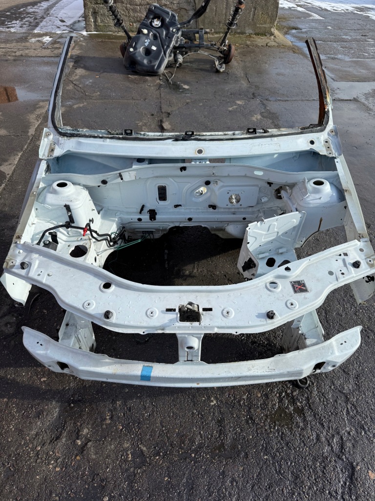 фото №1, Dacia duster i 10- чверть перед ліва права комплект 4x4 ov369