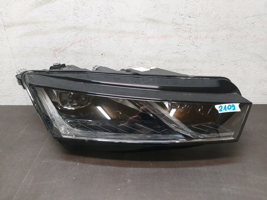 Купить Фара перед правый  skoda octavia iv 4 full led
