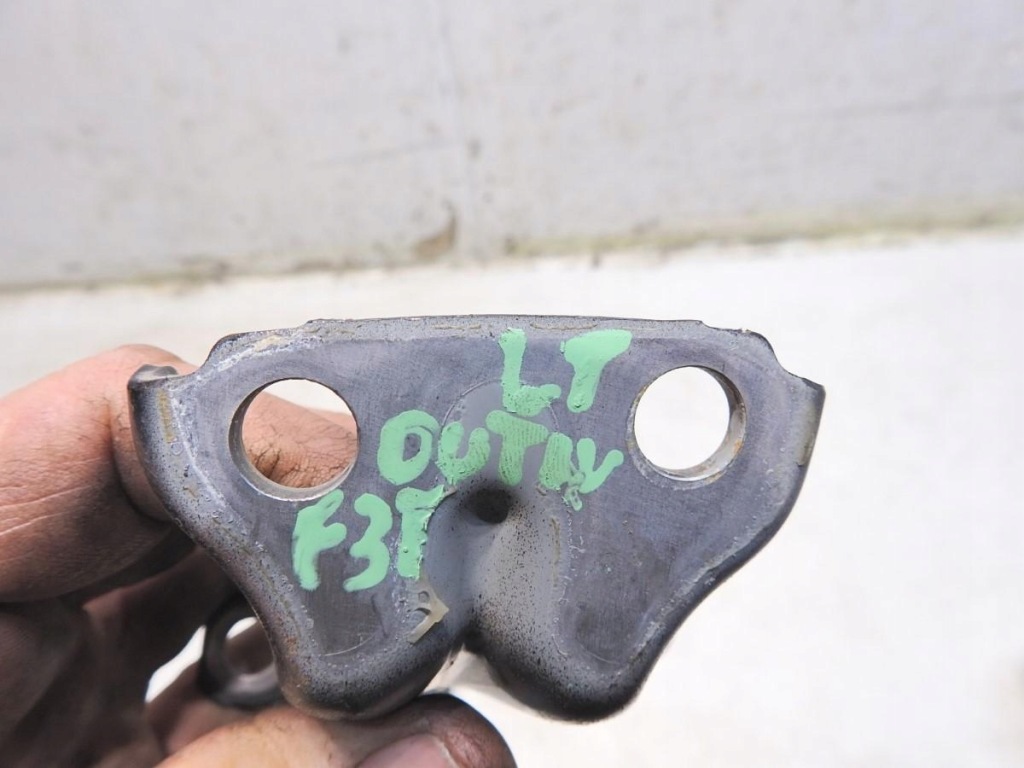 фото №2, Петля петли дверь левый задняя f3t subaru outback iv