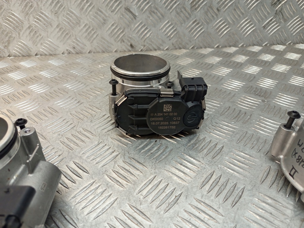 Купити Mercedes w206 w254 przeupstnica a2541410200