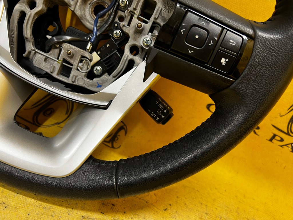 фото №10, Воздуховод кожаный многофункциональный круиз-контроль бортовой компьютер toyota hilux viii 8