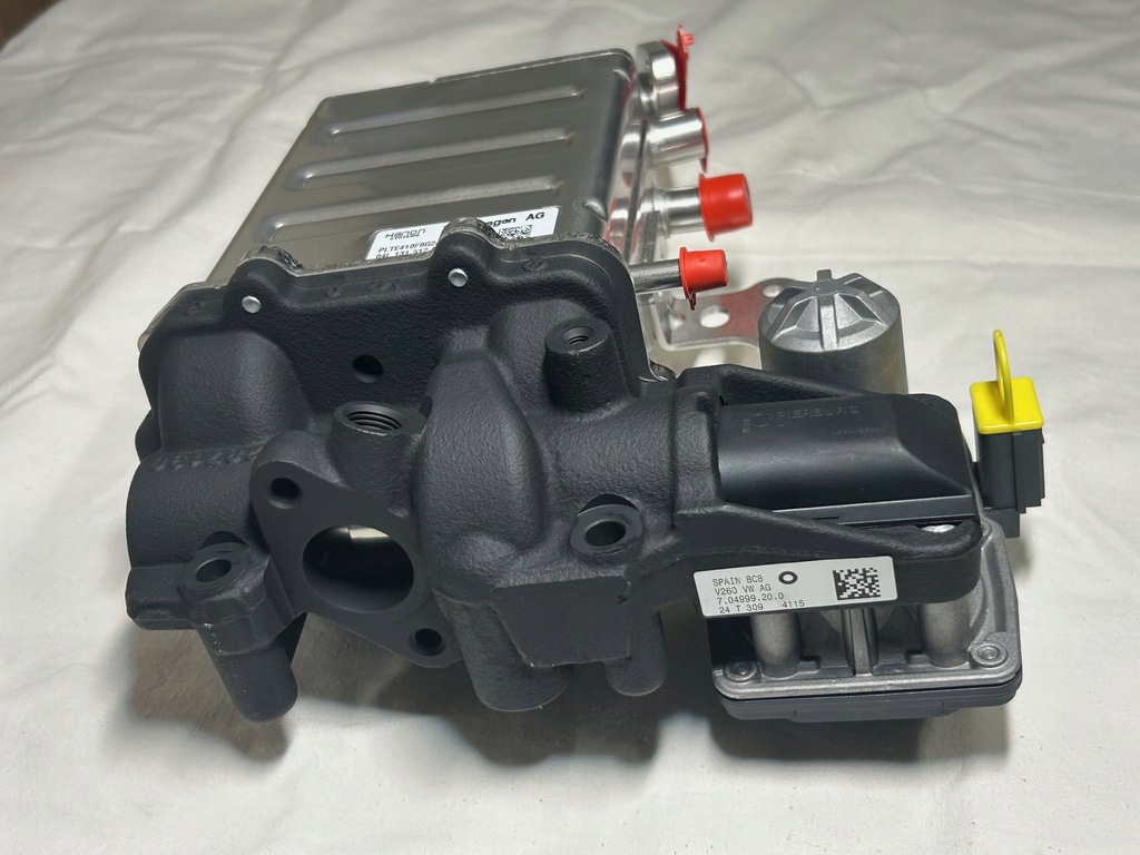 фото №15, Оригинальный номер nowa радиатор выхлопных газов egr vw t6 2.0 tdi /man tge 04l131512cg 04l131512bn