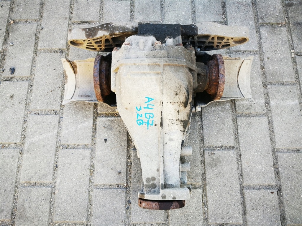 фото №1, Audi a4 b7 3.2 fsi автоматическая коробка передач мост задняя дифференциал демонтаж