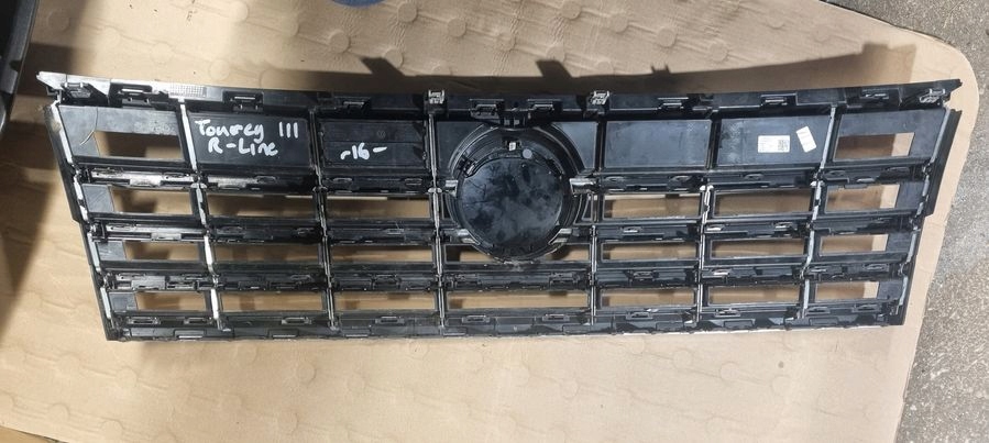 фото №3, Решітка радіатора решітка радіатора vw touareg iii r line