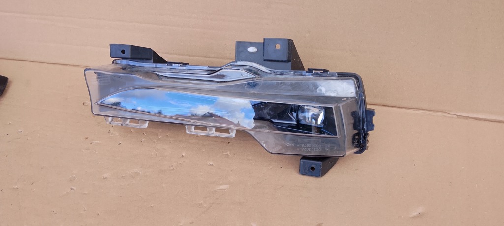 Фара противотуманная фара led drl правый tesla model 3 y 1507933-00-c оригинал Доставка