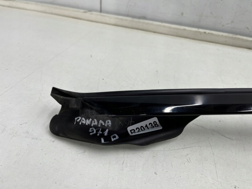 фото №15, Молдинг porsche panamera 971 16-23 накладка прокладка скло двері лівий перед