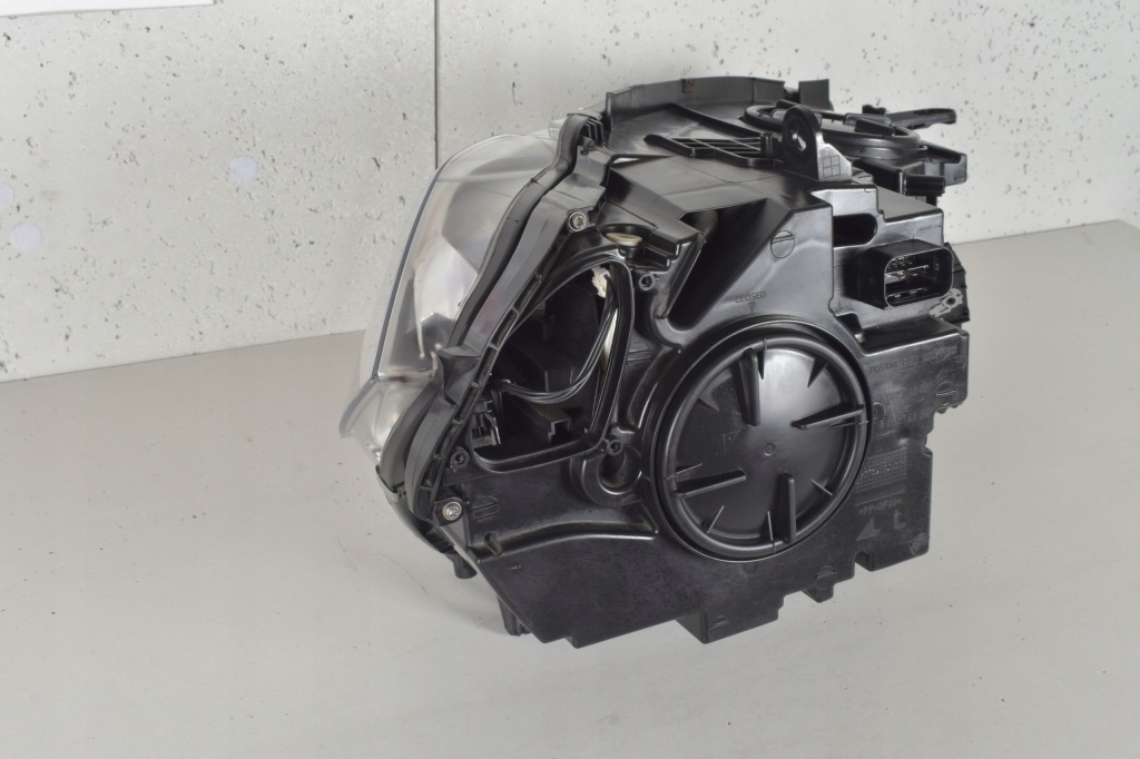 Bmw x5 f15 x6 f16 lci рестайлинг  фонари перед led адаптивный комплект 7453472 7471347 в Украине