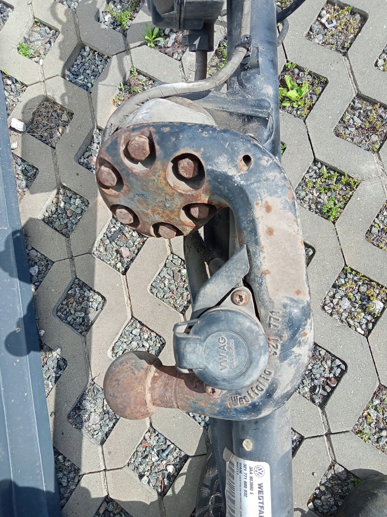 фото №9, Hak буксировочный складной с модуль 7n0907383 vw passat b7 kombi 3aa803880e