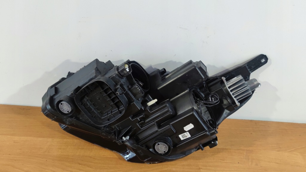 фото №4, Opel crossland права лампа перед + модуль led jeż