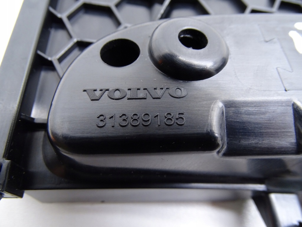 фото №11, Попільничка бардачок тунель перед передня volvo s90 ii v90 31389185