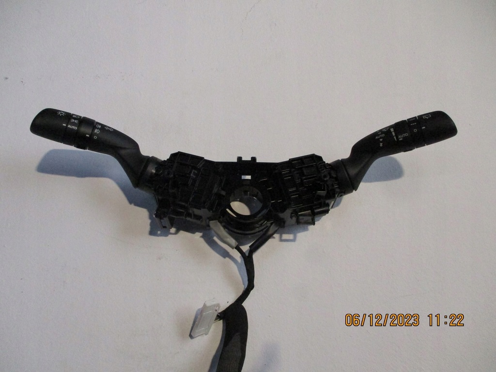 фото №1, Переключатели pod руль toyota rav 4 rav4