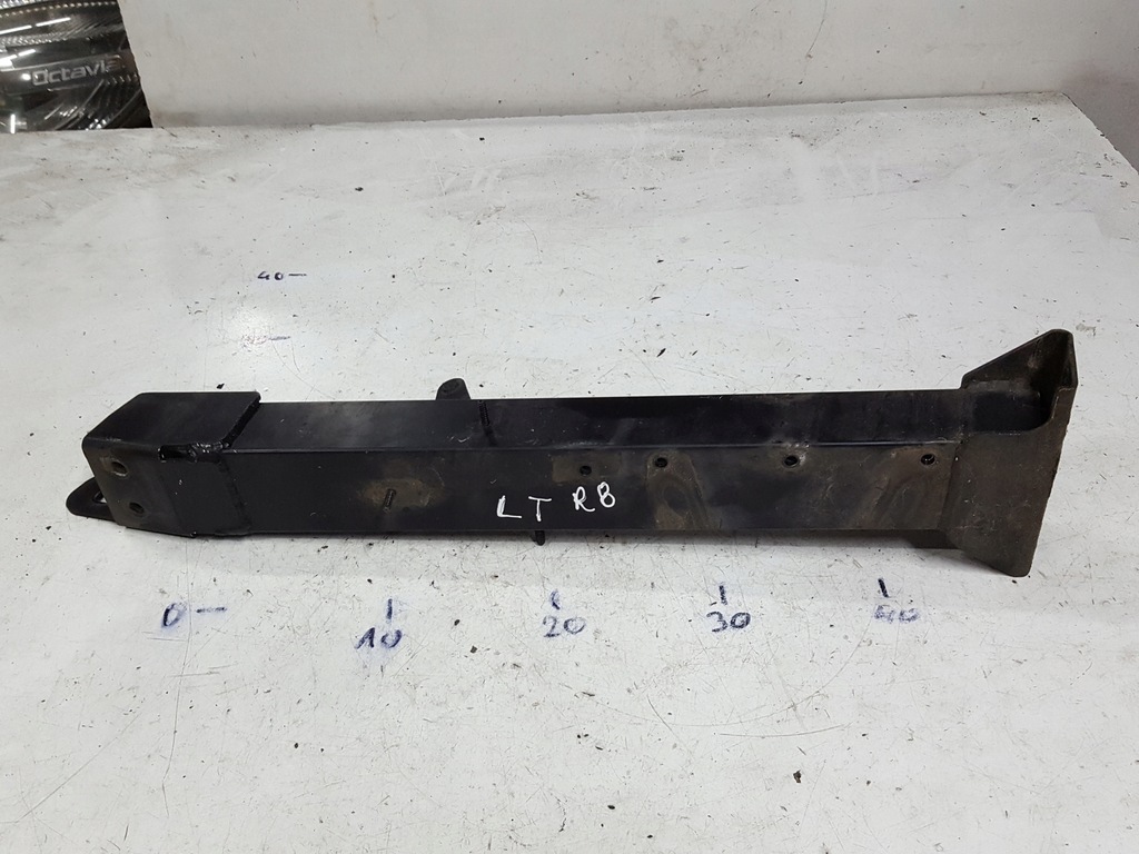 фото №1, Audi r8 420 06r- усилитель лонжерон левая задняя