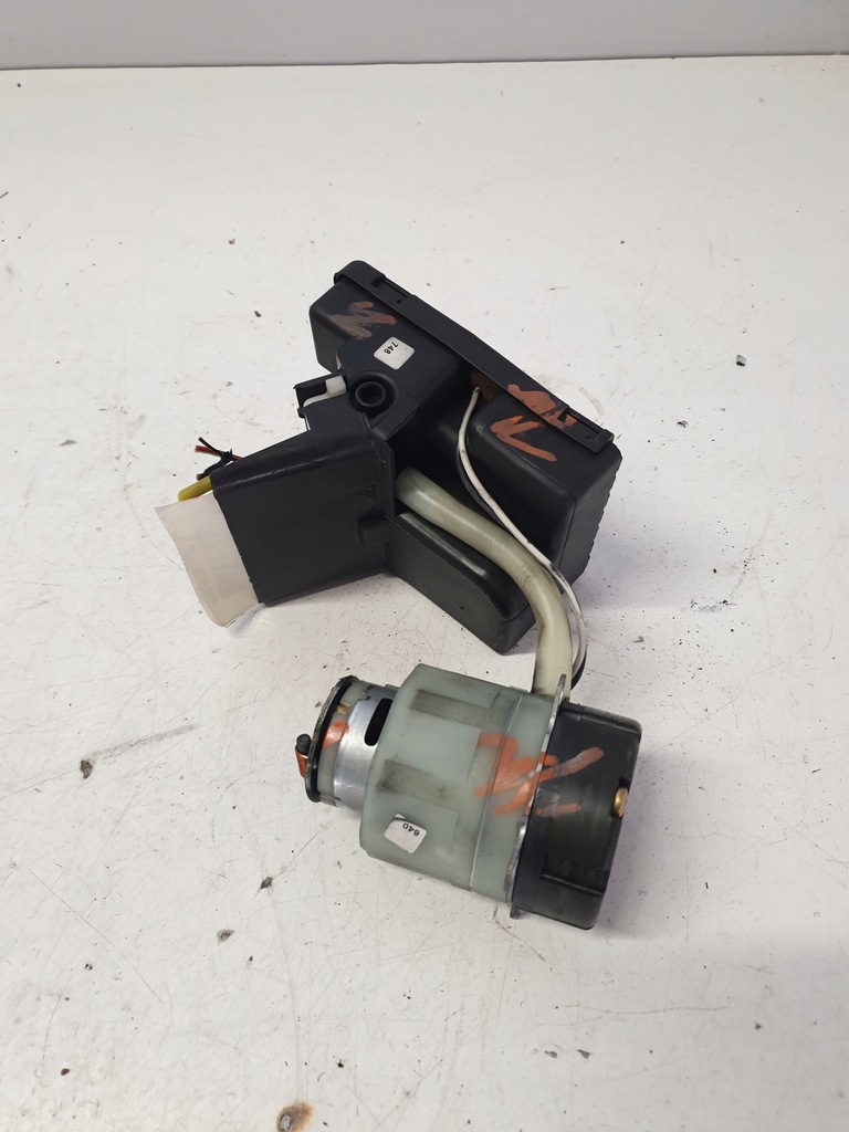 фото №1, Помпа замка центрального mercedes 1688000348