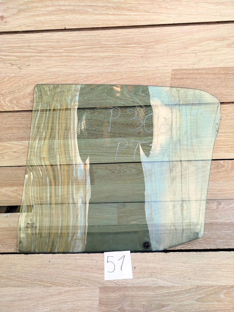 фото №1, Стекло боковая дверь правый задняя peugeot 306 5d