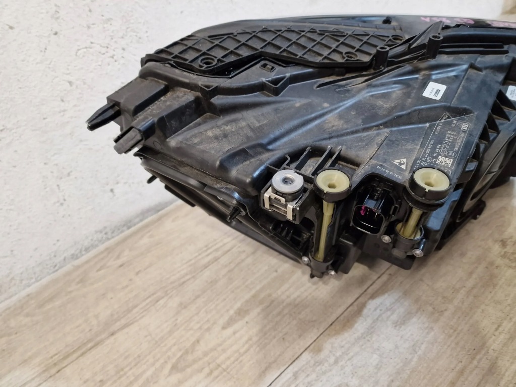 Audi q3 2 83a фара ліва full led 83a941033 Київ