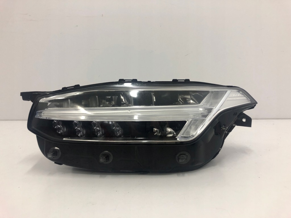Купить Volvo xc90 2 рестайлинг  full led фара левый перед 32342482