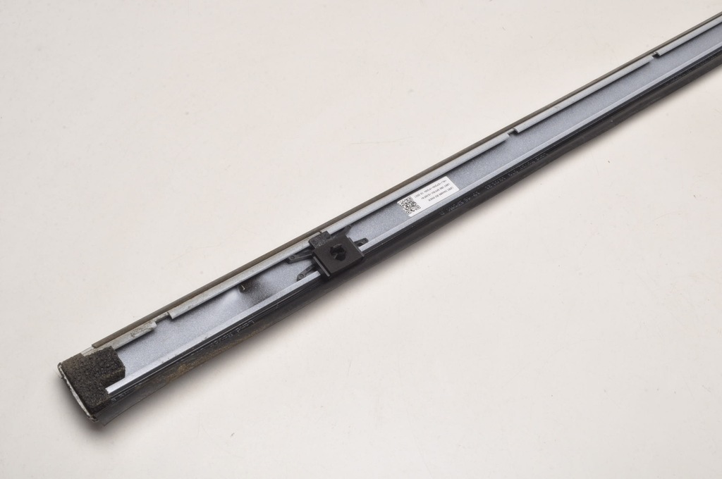 фото №8, Defender l663 молдинг крыла стекло правый задняя 21r