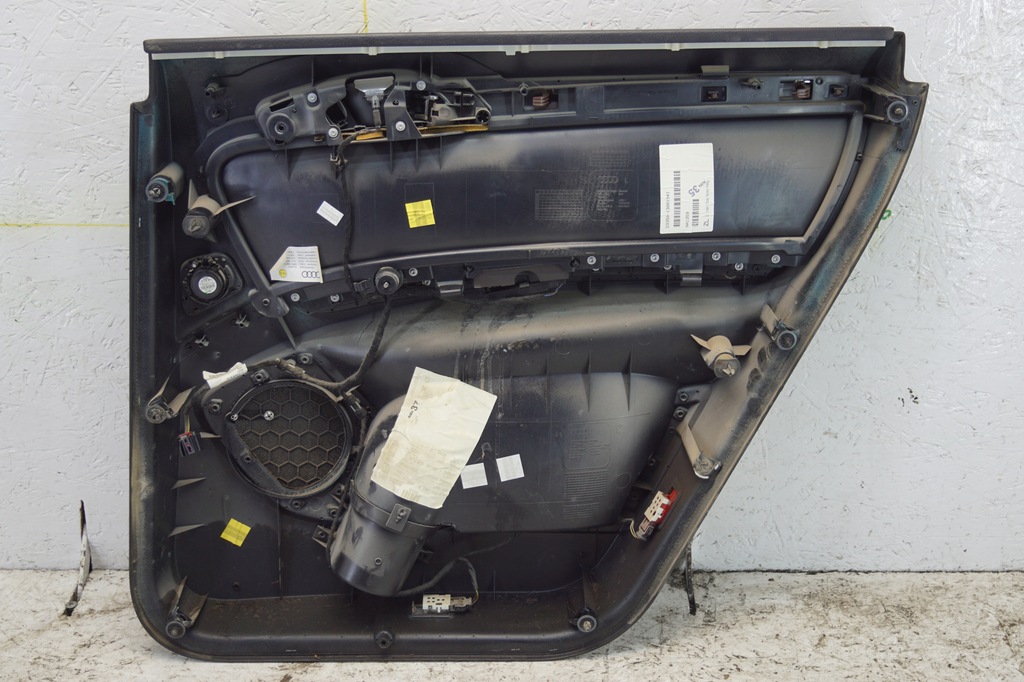 фото №13, Обшивка дверь левый задняя audi q7 4l