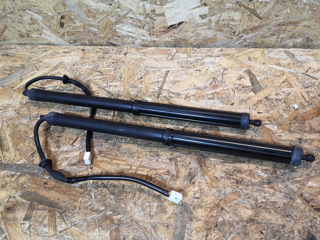 фото №1, Toyota rav 4 v привод крышки elektr. правый левый