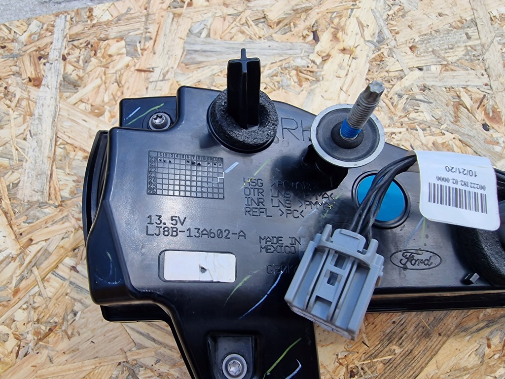 фото №11, Ford mustang mach-e lj8b-13a602-ac лампа правый задняя