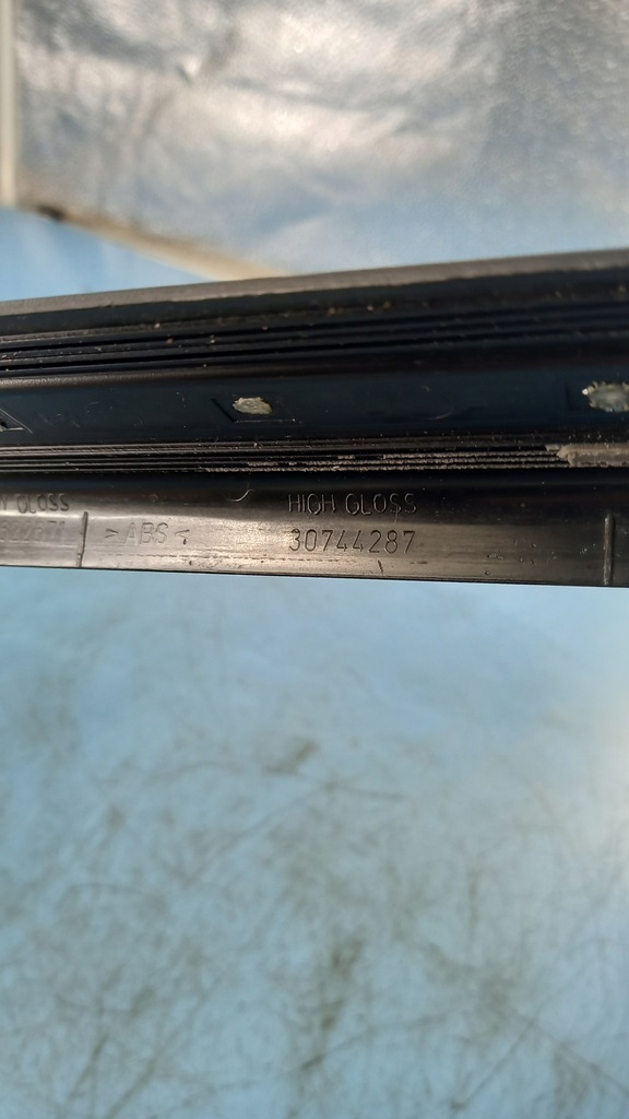 фото №7, Молдинг порог volvo v50 s40 ii 06r