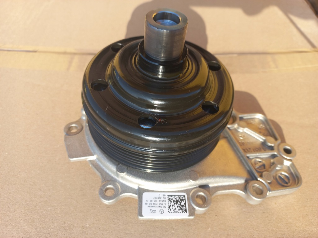 фото №1, Насос водяна mercedes sprinter 906. a6512000602