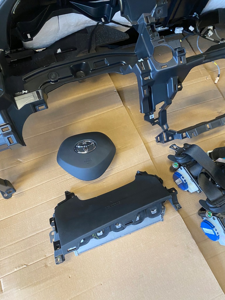 фото №5, Toyota chr консоль подушка безпеки подушки безпеки ремені