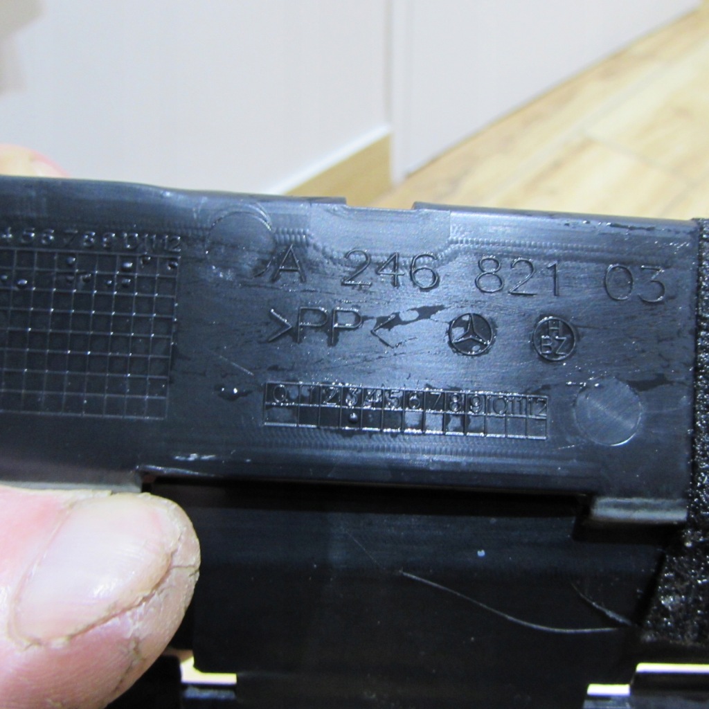 Mercedes w 176 канал кабельный задний в Украине