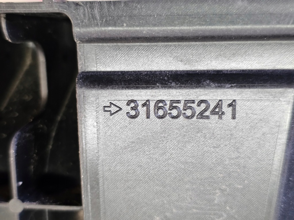 Кермо  повітря шторка жалюзі жалюзі volvo c40 recharge 31655241 в Україні