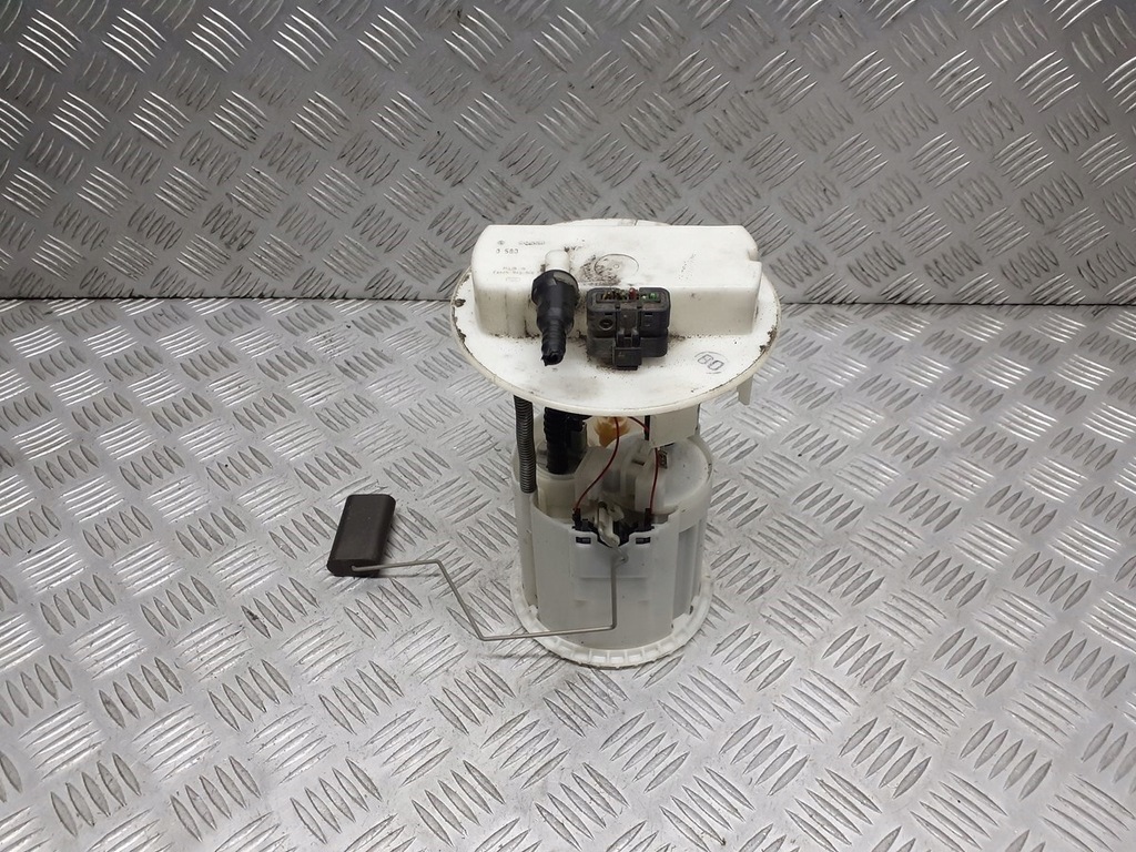 фото №1, Насос топлива citroen c2 1.1