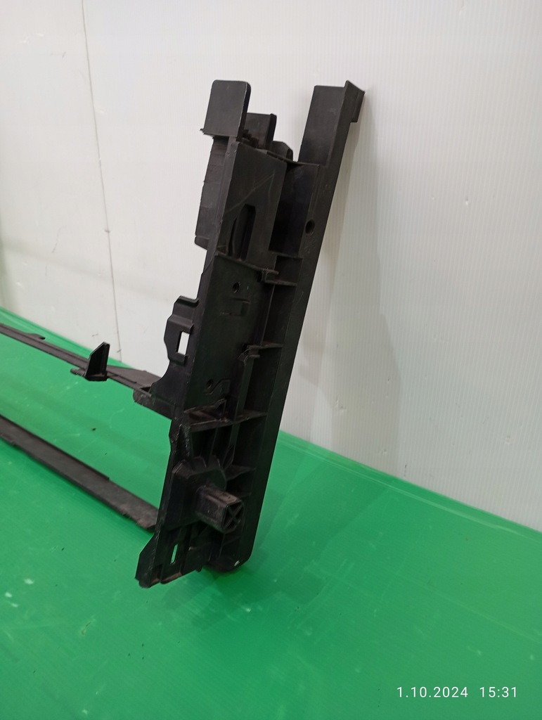 фото №8, Корпус рамка радиатора bmw 7 f01 f02 bmw 5 f10 f11 7804617