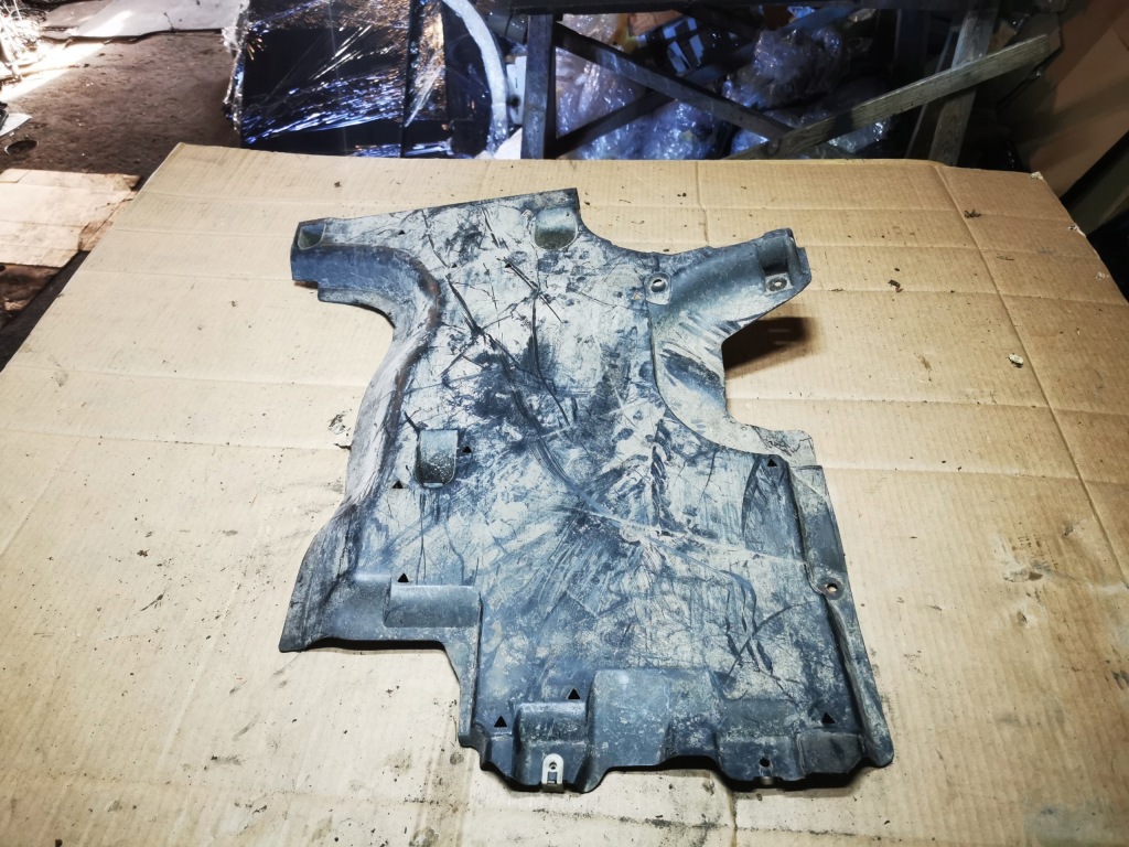 фото №1, Bmw g30 g31 защита плита подвеска правая 7441180