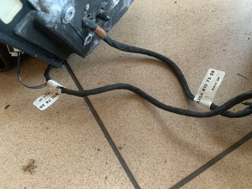 фото №9, Mercedes c klasa w204 lift зеркало датчик мертвого pola 8+2 кабели