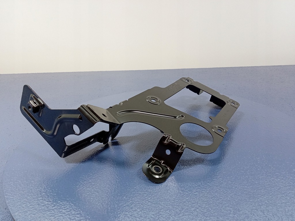 фото №6, Bentayga 36a кронштейн блок керування напруги 4m0907349