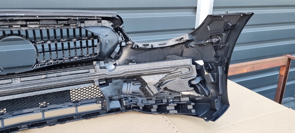 фото №10, Mercedes e klasa w213 lift 2020- бампер перед оригинал c201