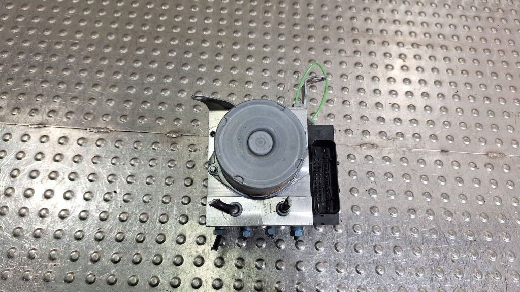 Насос блок управления abs 6850226 6850230 bmw x1 e84 Недорого