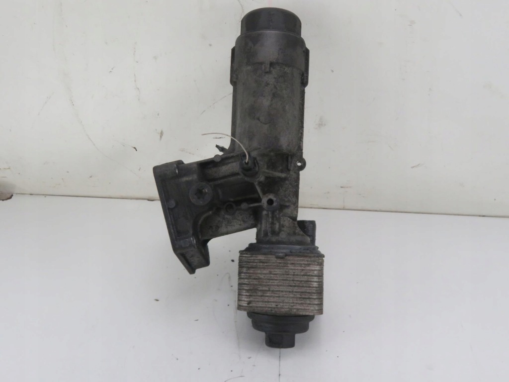 фото №8, Volkswagen passat b6 2007 038115389c корпус фильтра масла