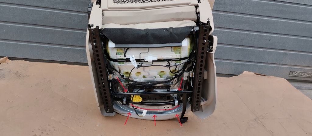 Купити Сидіння лівий перед водія mercedes v-klasa w447 шкіра кремовий eu