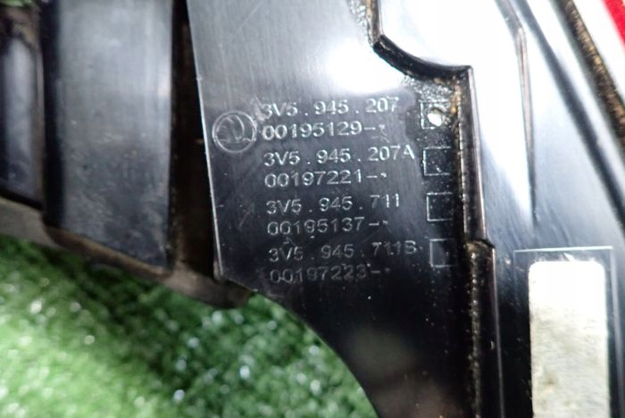 Купити Skoda superb 3 седан рестайлінг  19- фара ліва задня задні