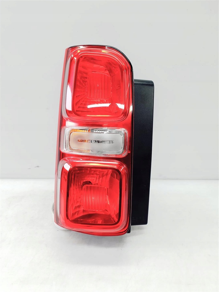 фото №1, Jumpy expert iii proace ii 16r+ ліва лампа задня ory eu !!!