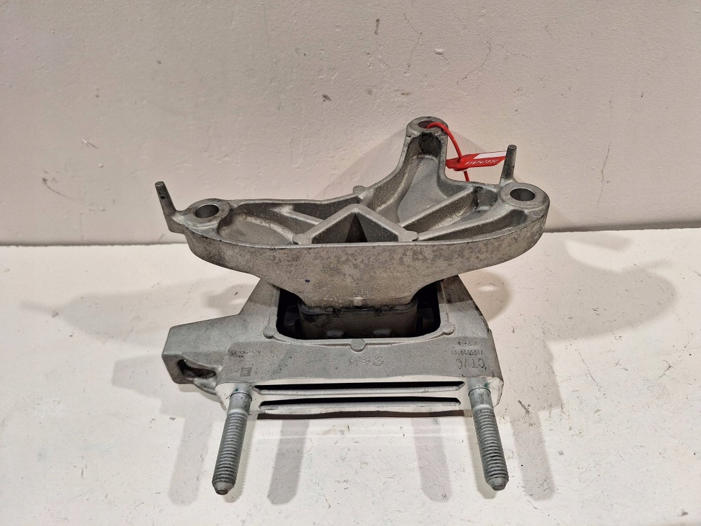 Купить Подушка кронштейн двигателя левая 9826551380 opel mokka-e 21-