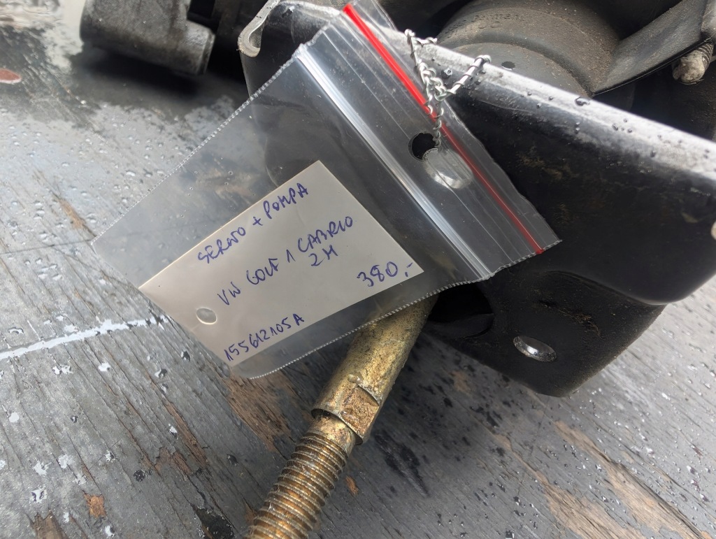 Підсилювач гальм насос vw golf 1 кабріолет  155612105 Зі Шроту