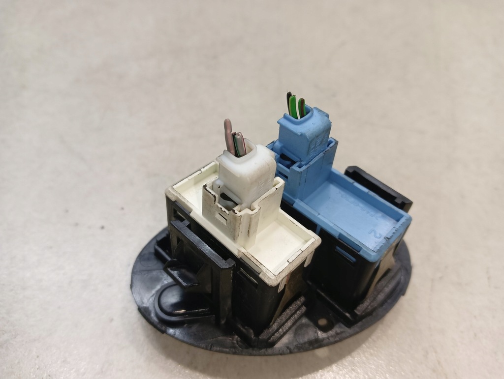 фото №6, Выключатель света аварийных rover 75