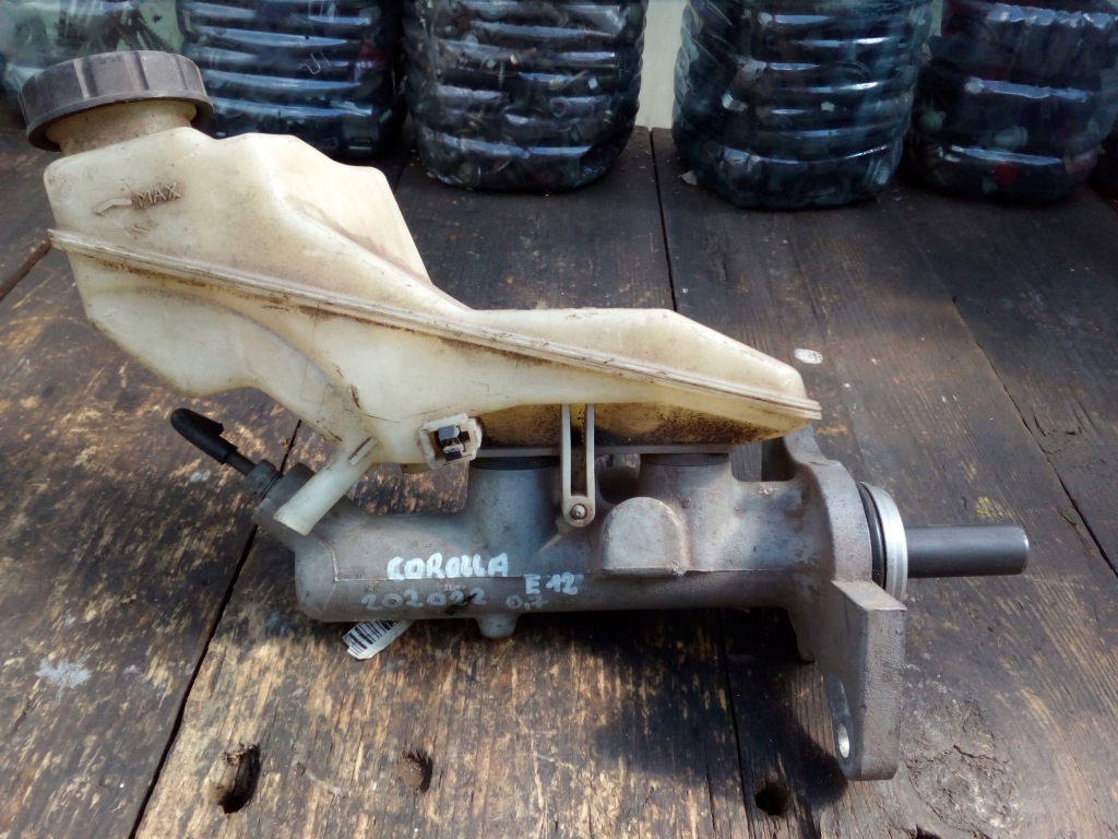 фото №1, Насос тормозная toyota corolla e12