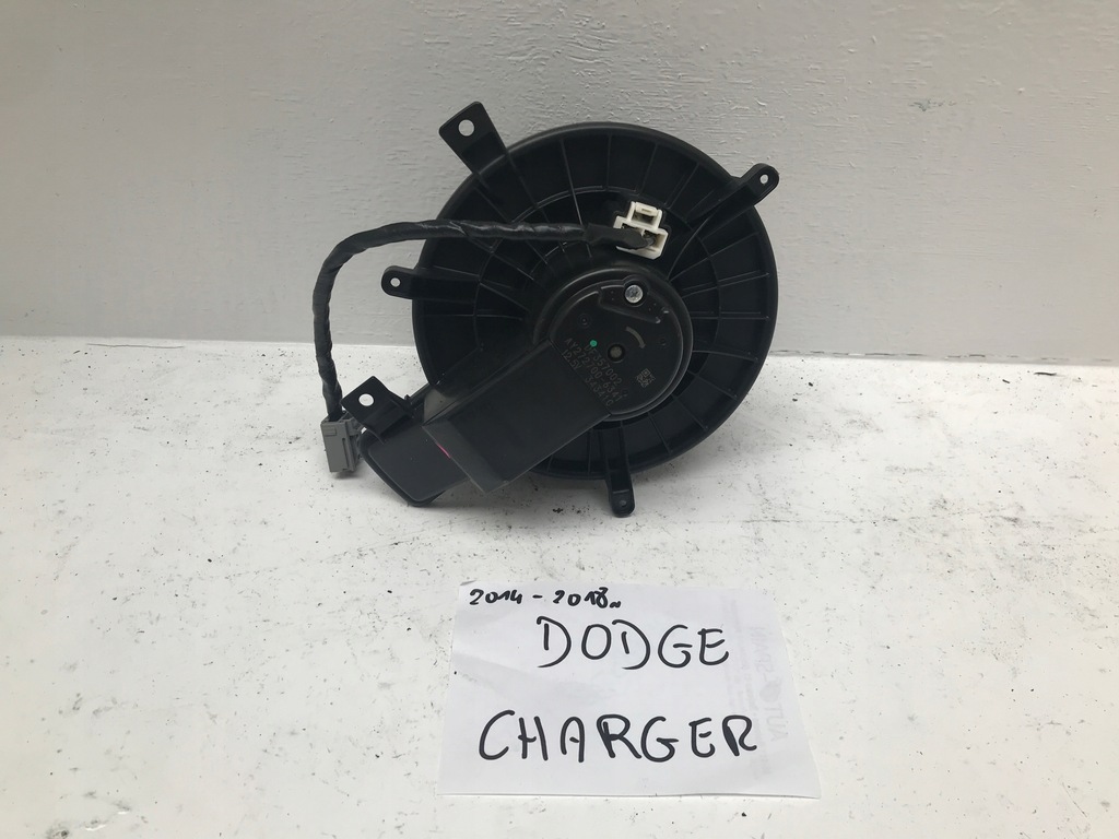 фото №1, Dodge charger воздуходувка обдув вентилятор df357002