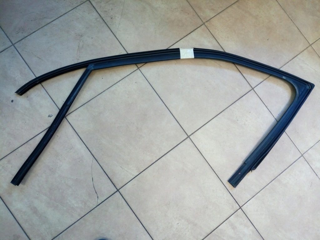 фото №3, Рамка стекло дверь seat toledo iv oryg.