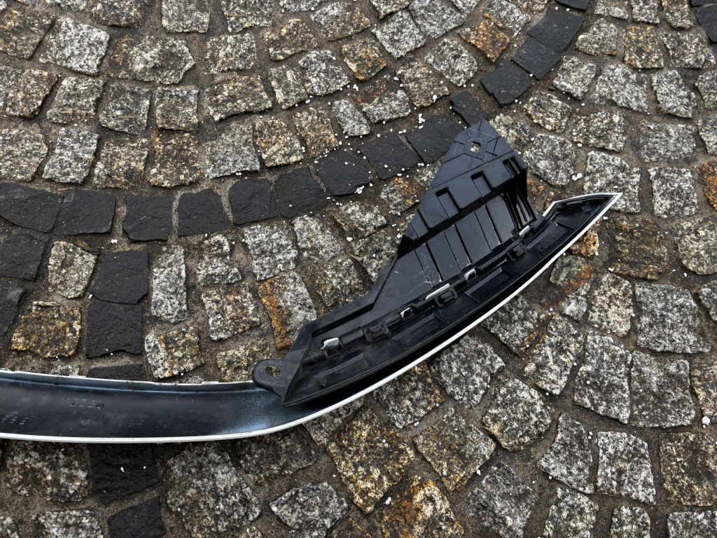 фото №13, Mercedes 243 eqb молдинг бампера напрямна перед 2438853900 2438855400 оригінал